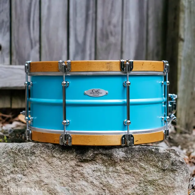 C&C · Aluminium Snare · Vintage Blue w/ Aged Aged Wood Hoops · 14x6.5
