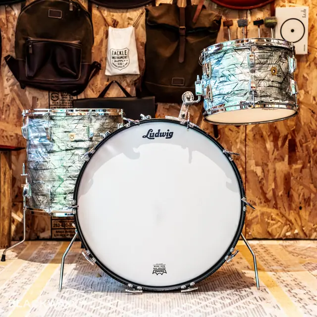Ludwig Super Classic · 22, 13, 16 · Sky Blue Pearl